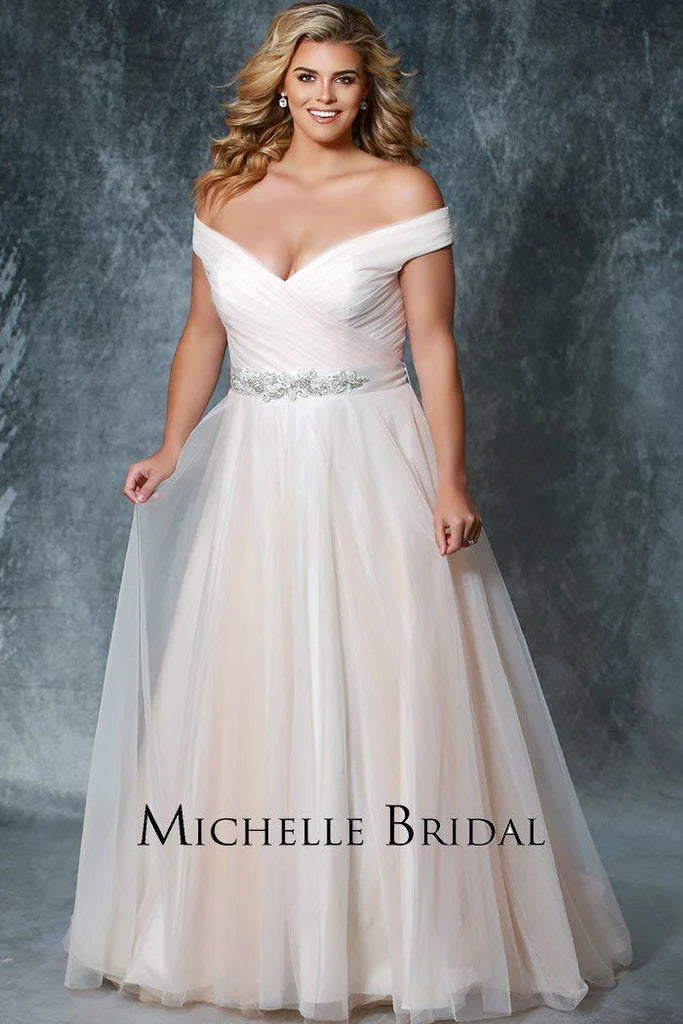 Michelle Bridal For Sydney's Closet MB2010 A-Line Bracelet Length Lace –  Glass Slipper Formals