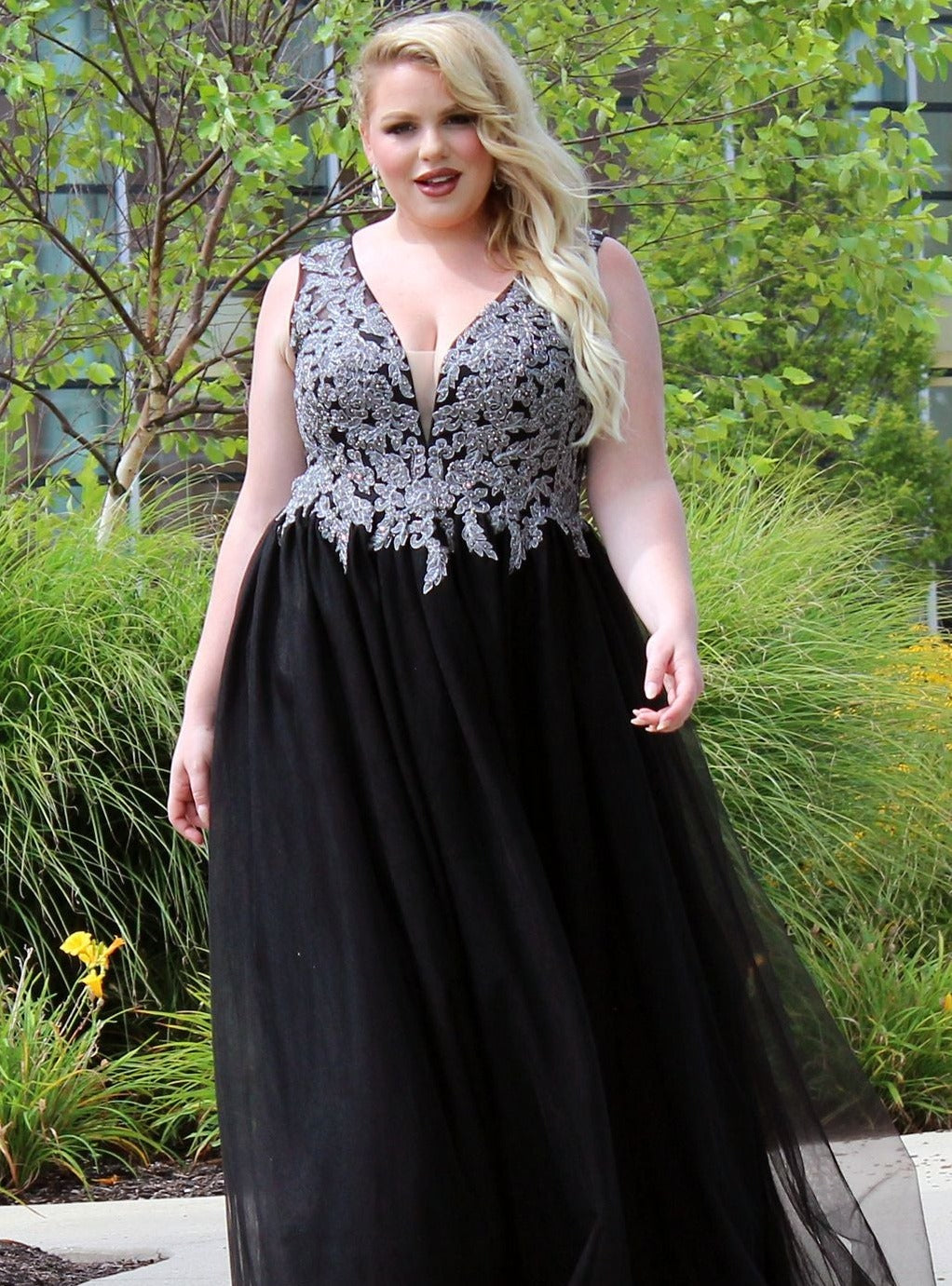 Torrid Black MIDI LACE AND TULLE Special Occasion DRESS Plus Size 20 $118  NWT