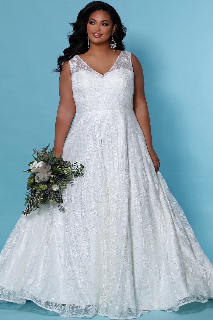 Sydney's Closet  Curvy Chic Bridal – Plus size Wedding Dresses