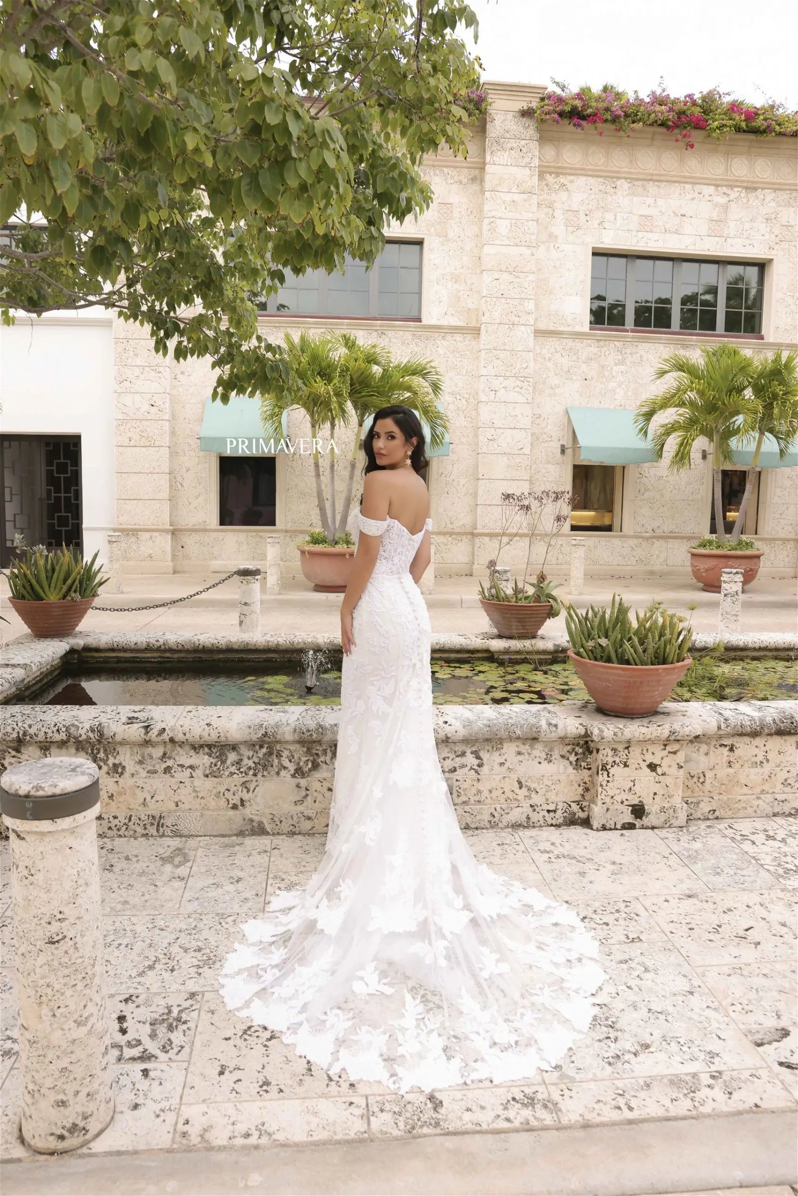 Ivory Lace Sweetheart Wedding Dresses