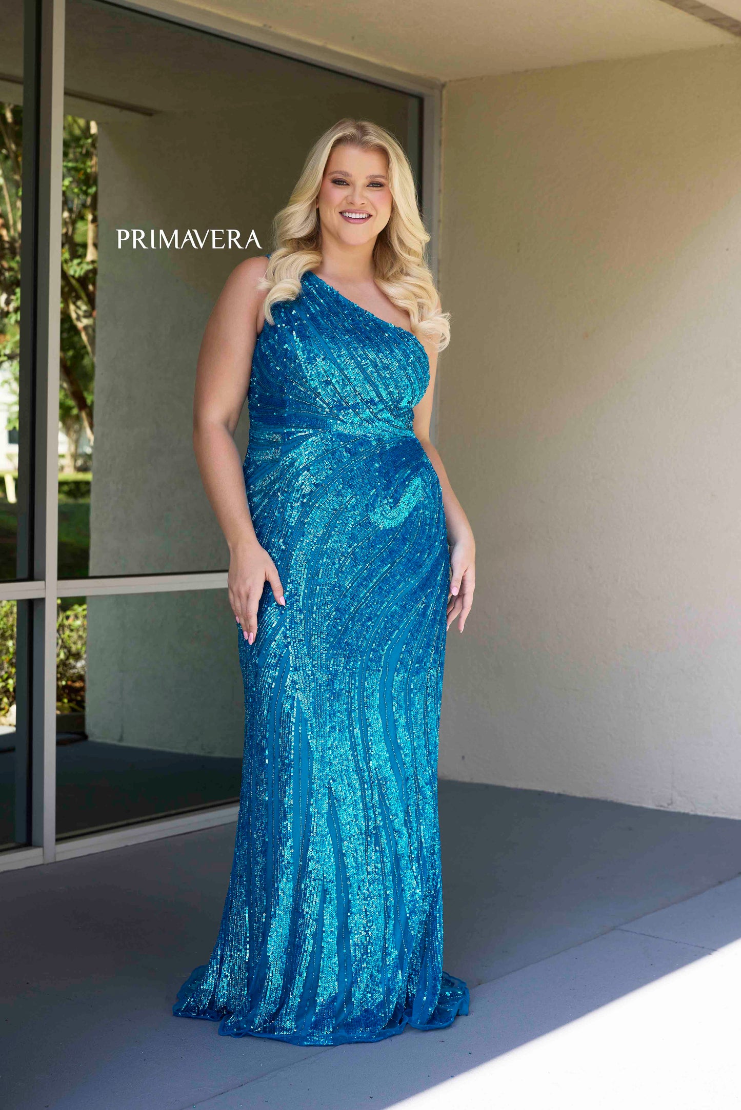 This elegant Primavera Couture 14075 plus size prom dress boasts a stunning one shoulder design with intricate sequin detailing. Perfect for formal occasions and pageants, this gown will make you stand out with its glamorous and luxurious look. Feel confident and beautiful in this figure-hugging and elegant dress.

Sizes: 14W-24W

Colors: Grape, Peacock, Red, Sage Green