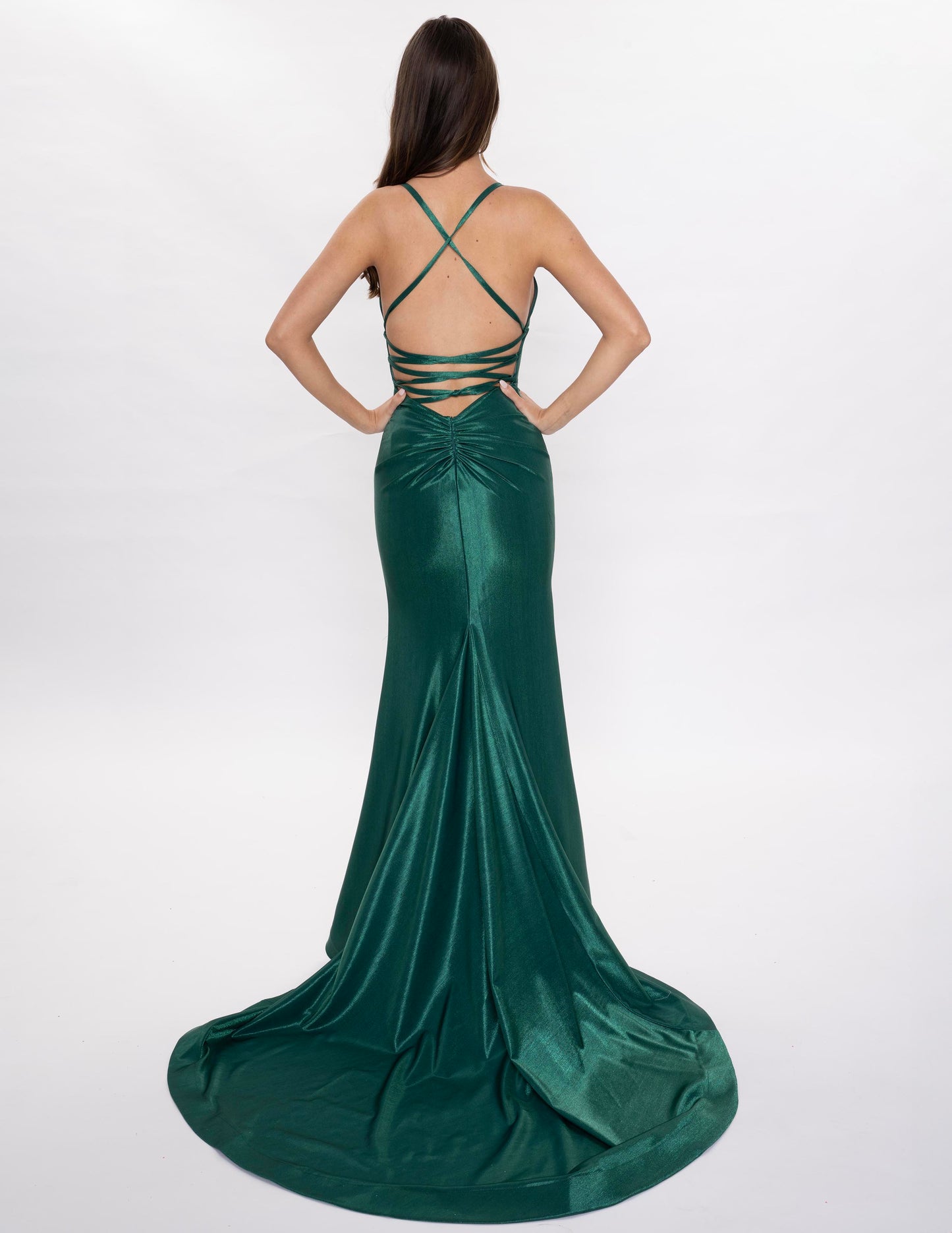 Expertly crafted with a backless design, V-neckline, and a corset-style bodice, the Nina Canacci 6632 dress is the perfect choice for a chic and sophisticated prom look. Made with precision and quality materials, this dress offers a flattering and fitted silhouette that will make you stand out at any formal event.

Sizes: 0-14

Colors: Light Blue, Emerald, Red