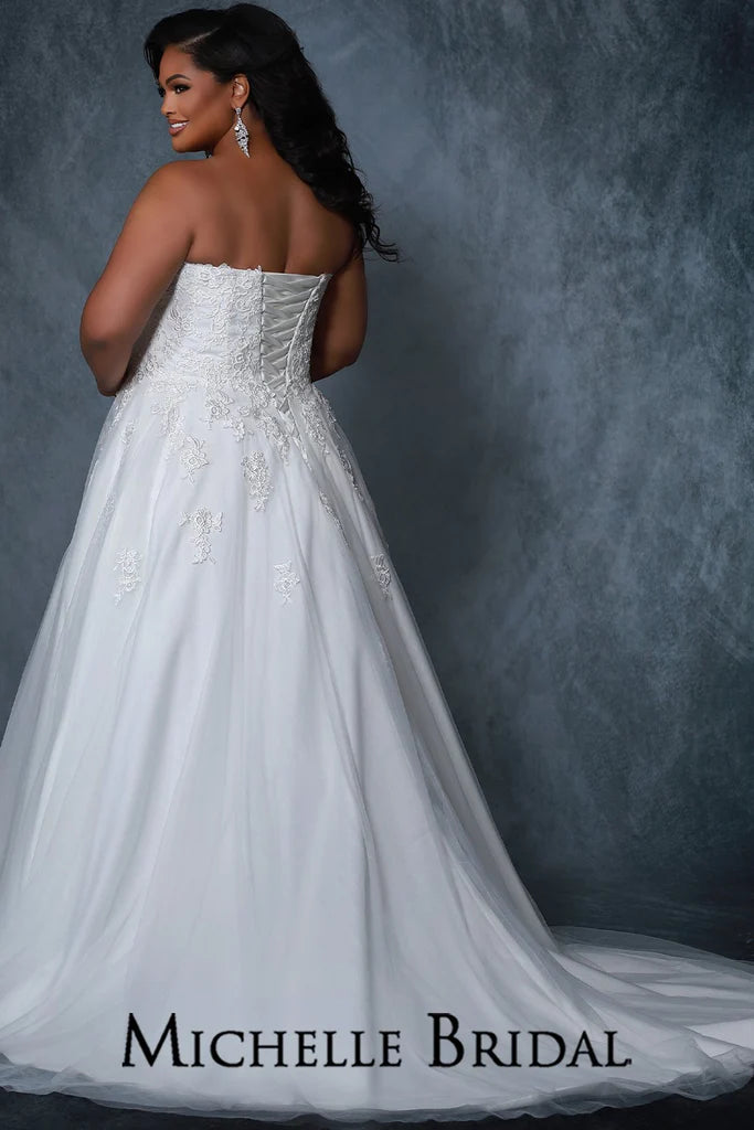 A Line Lace Wedding Dresses Applique Beading Long Sleeve Lace Up