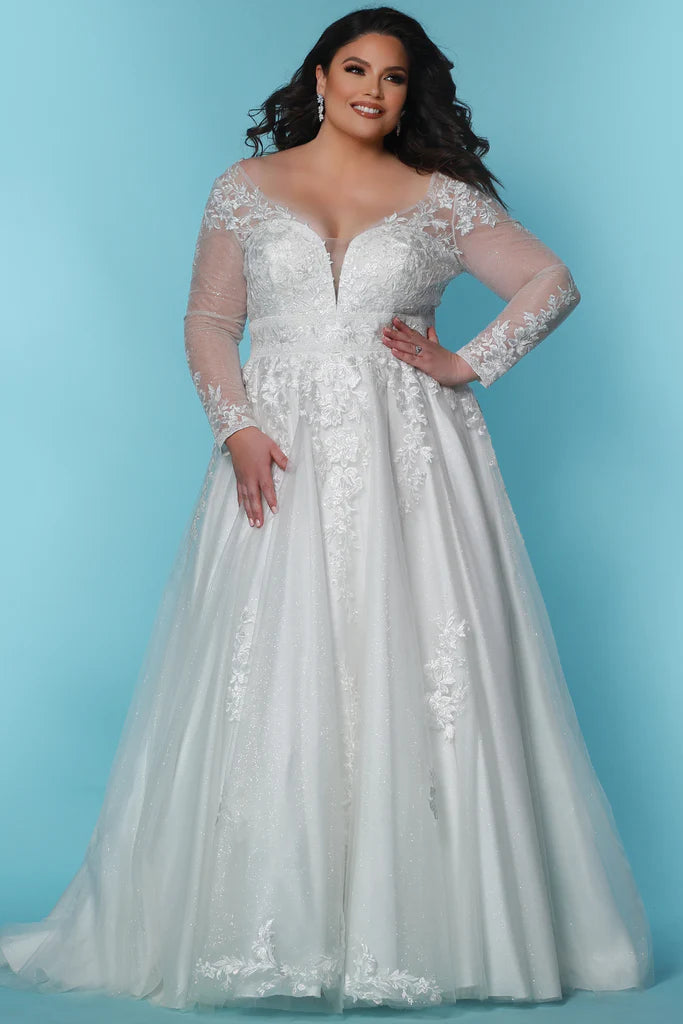 Sydneys Closet SC5282 Esmeralda Ivory Bridal Dress. Aim for elegance that never fades with this timeless ivory bridal dress by Sydneys Closet! Both chic and sophisticated, the SC5282 Esmeralda is perfect for creating those special memories you'll never forget! Get ready to walk down the aisle in style!