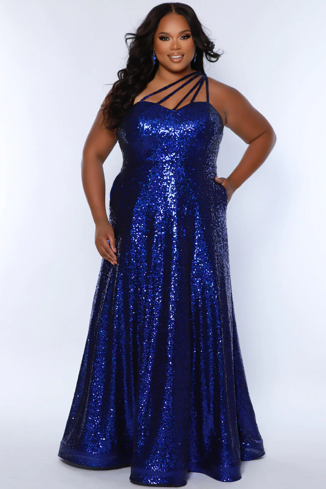 Plus Size Women Black & Gold Maxi Sequin Beaded Evening Dress - Price  Connection – Price Connection