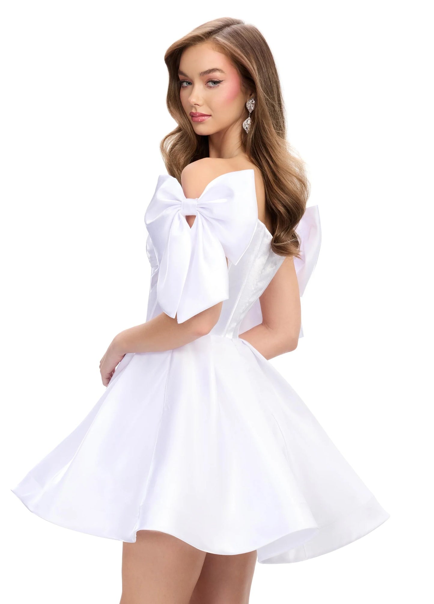 Turn heads in the playful and flirty Ashley Lauren 4788 cocktail dress. The unique corset bodice, off-the-shoulder design, and bow straps add a touch of fun to this A-line dress. Perfect for any special occasion, the short skirt will have you dancing the night away (and looking fabulous!