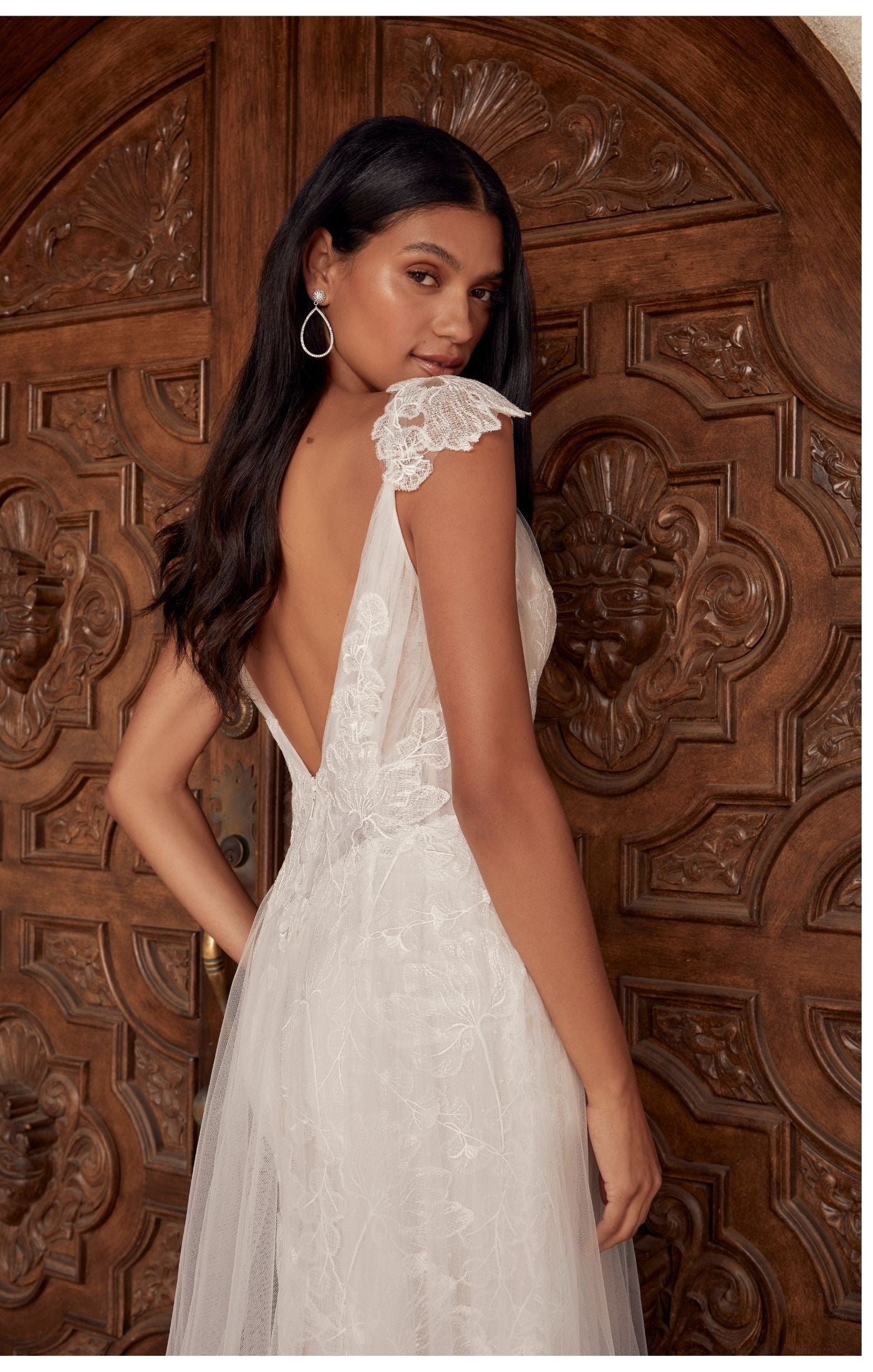 The Timeless Elegance of A-Line Silhouettes: Universally Flattering Bridal  Gowns / Blog / Casablanca Bridal