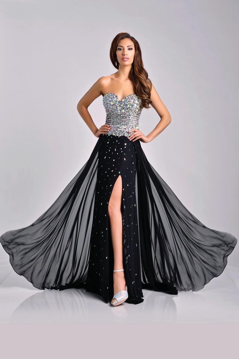 Flowy Black Prom Dresses