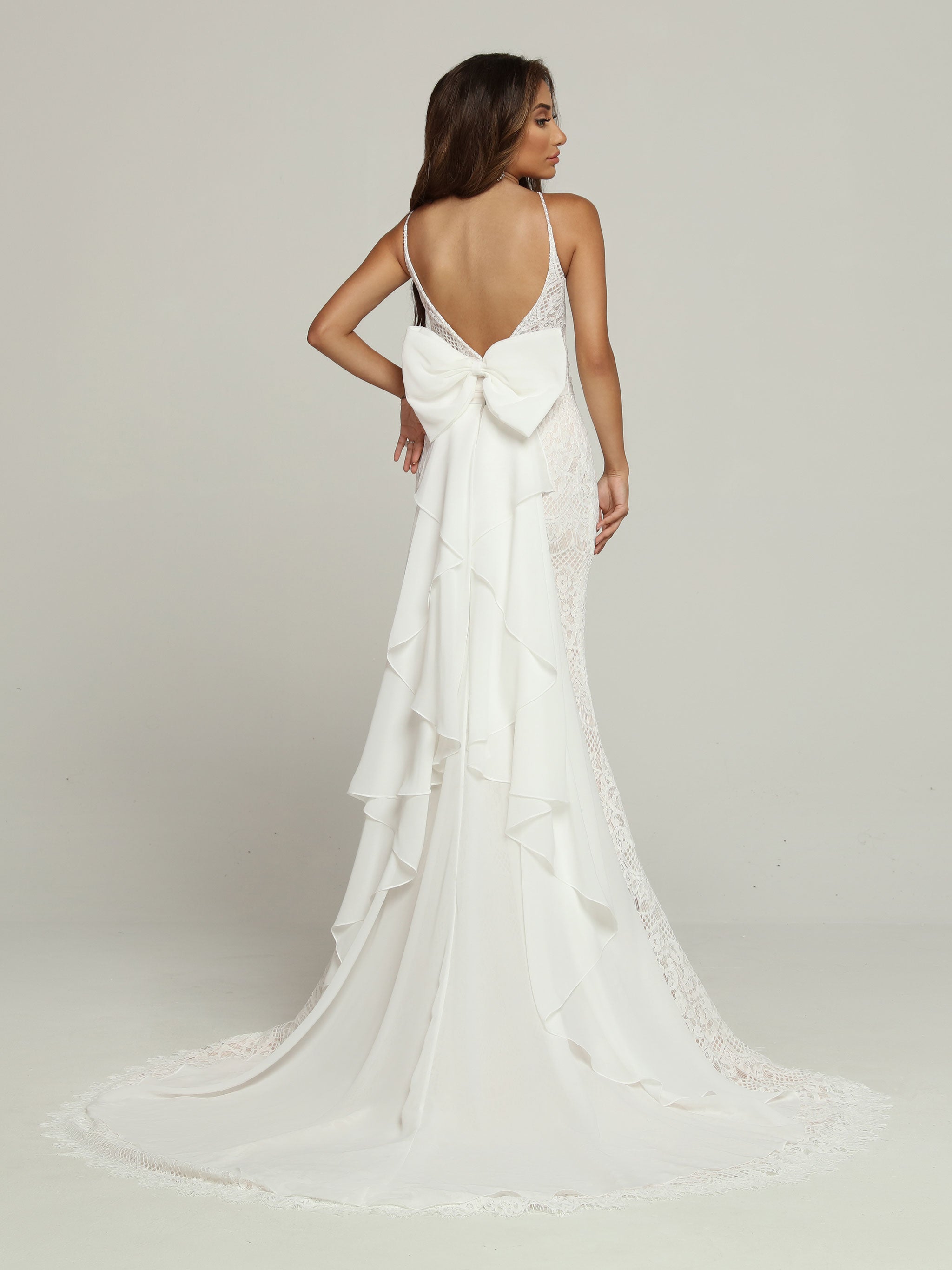 Low Back Chiffon Sheath Wedding Dresses