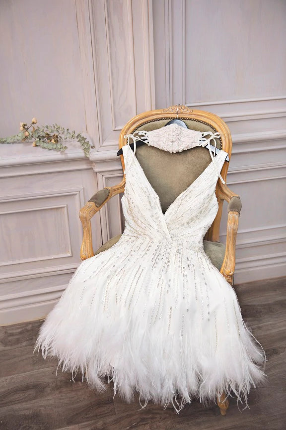 Short feather wedding dress deals