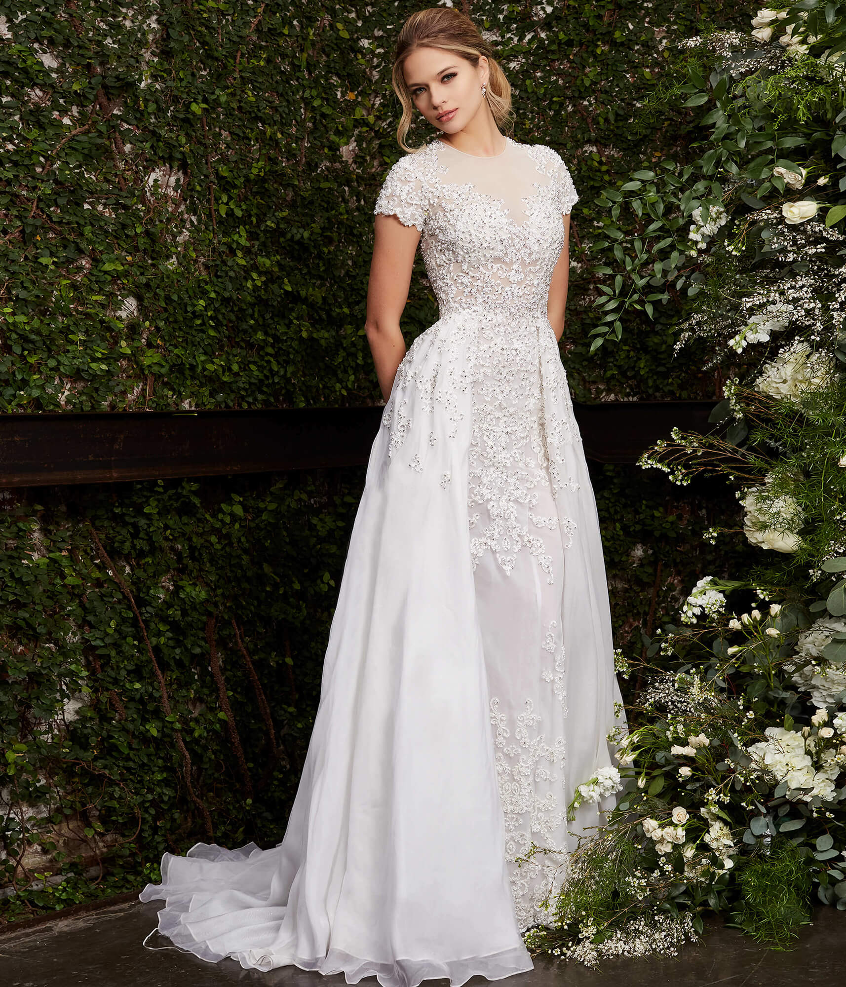 Wedding dress c hotsell
