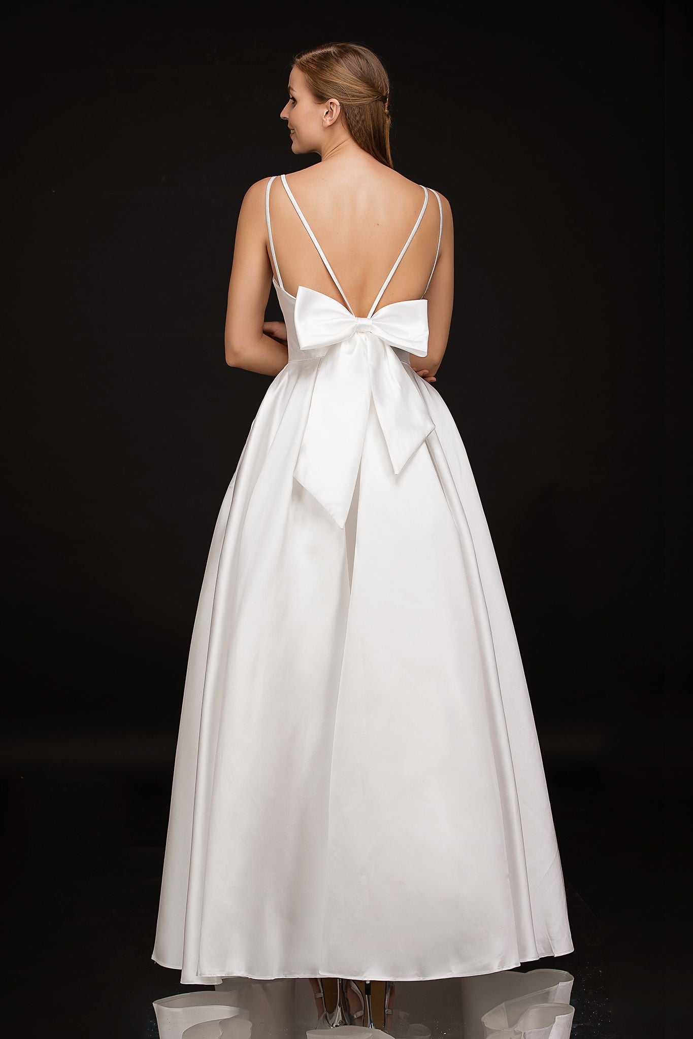 Plunging pleated satin on sale ball gown with bow