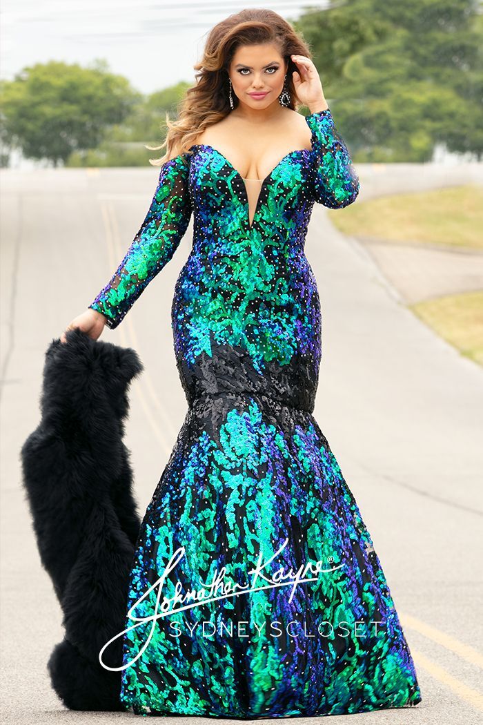 Plus size mermaid outlet prom dresses with sleeves